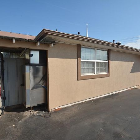 Newcastle Motel Exterior foto